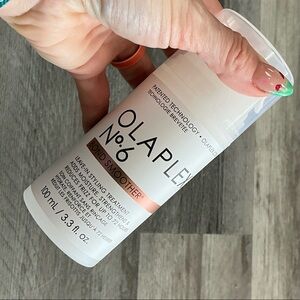 OLAPLEX No.6 Bond Smoother Styling Treatment Leave In